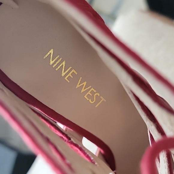 Nine West Red Suede Heels Size 6M - Picture 8 of 9